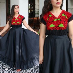Women’s XL Mexican Traditional Outfit Embroidered Blouse w/Skirt Belt Handmade